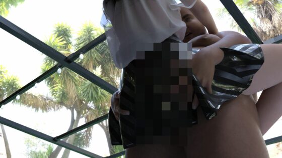 【▲100●100】女性モデル「西陣郁奈（にしじんかな）」見えそうで見えない『寸止め』モデルとしてバズり出していた彼女だったが、御手洗保守の悪徳事務所の毒牙に掛かり、撮影後にレ○プされてしまう。（シリーズ03:モデル衣装のまま駅弁ファック）(Libido-Labo) - FANZA同人